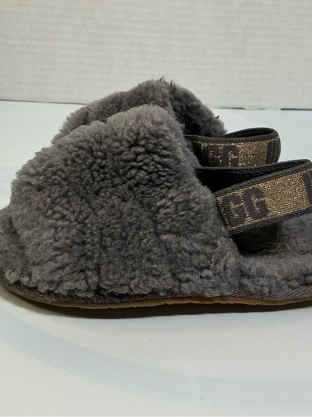 UGG 9C Charcoal Gray Shearling Slide Sandals with Branded Elastic Strap Boho Y2K